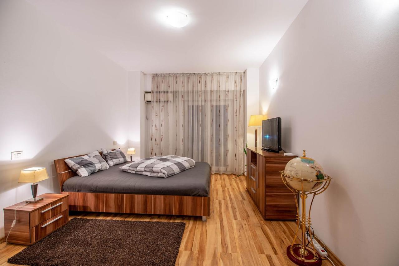 Luxury Two Room Apartment In The Heart Of Bucharest บูคาเรสต์ ภายนอก รูปภาพ